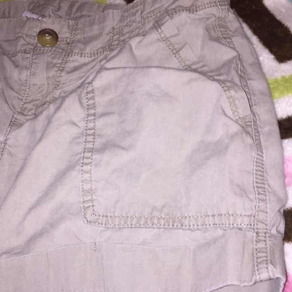 Shorts - Picture 3 of 4